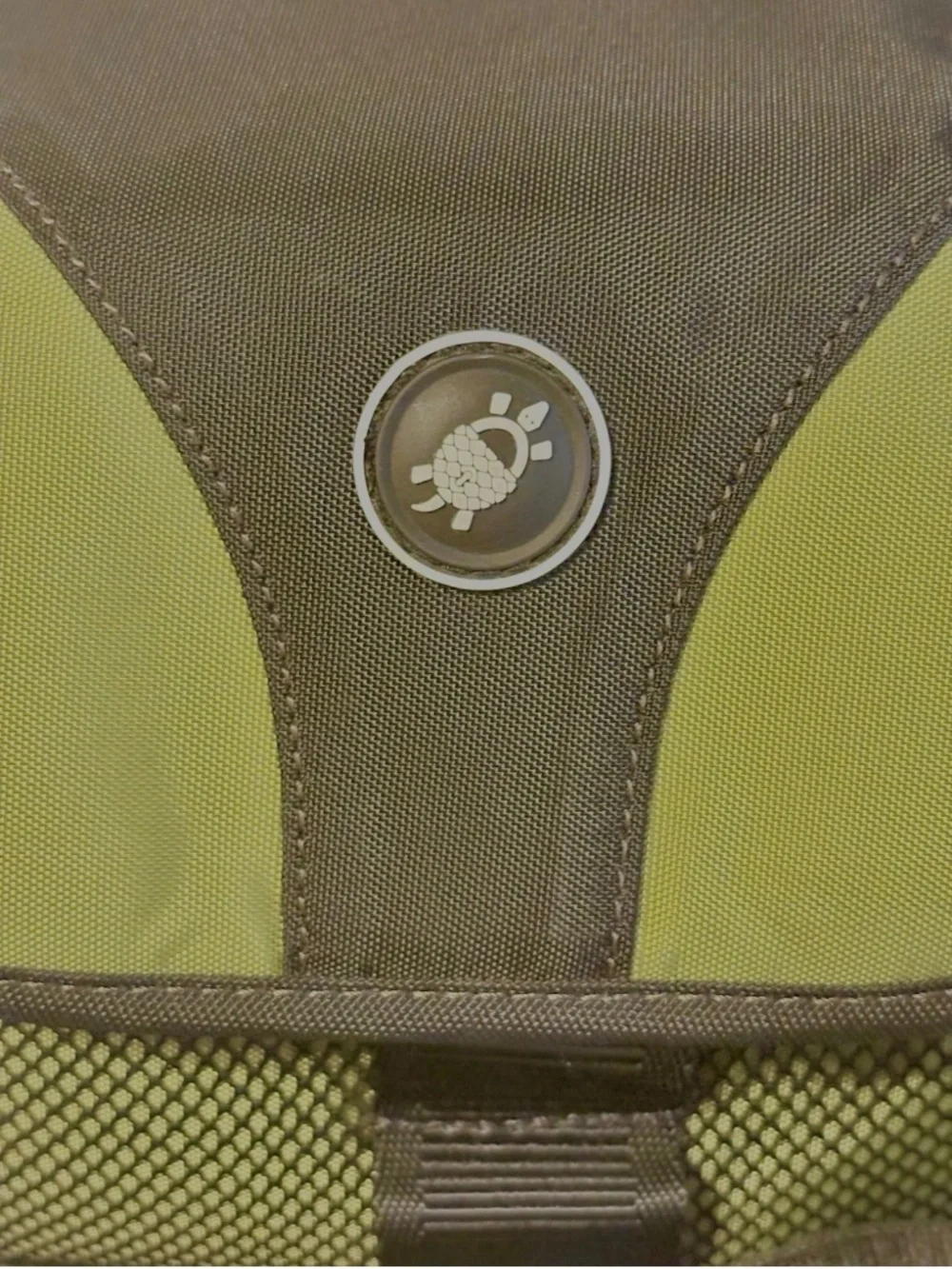 Pacsafe Camera Shoulder Bag Camsafe Olive Green w/ Exomesh PD000 Anti-Theft Gear